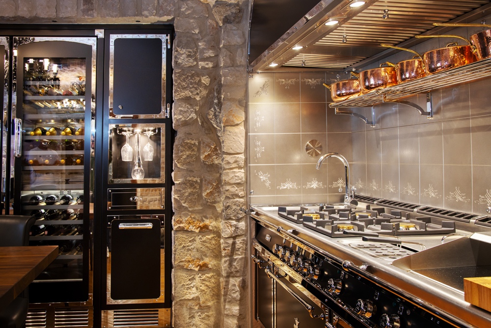 TAILOR MADE KITCHENS. Il Rustico TAILOR MADE KITCHENS. Il Rustico